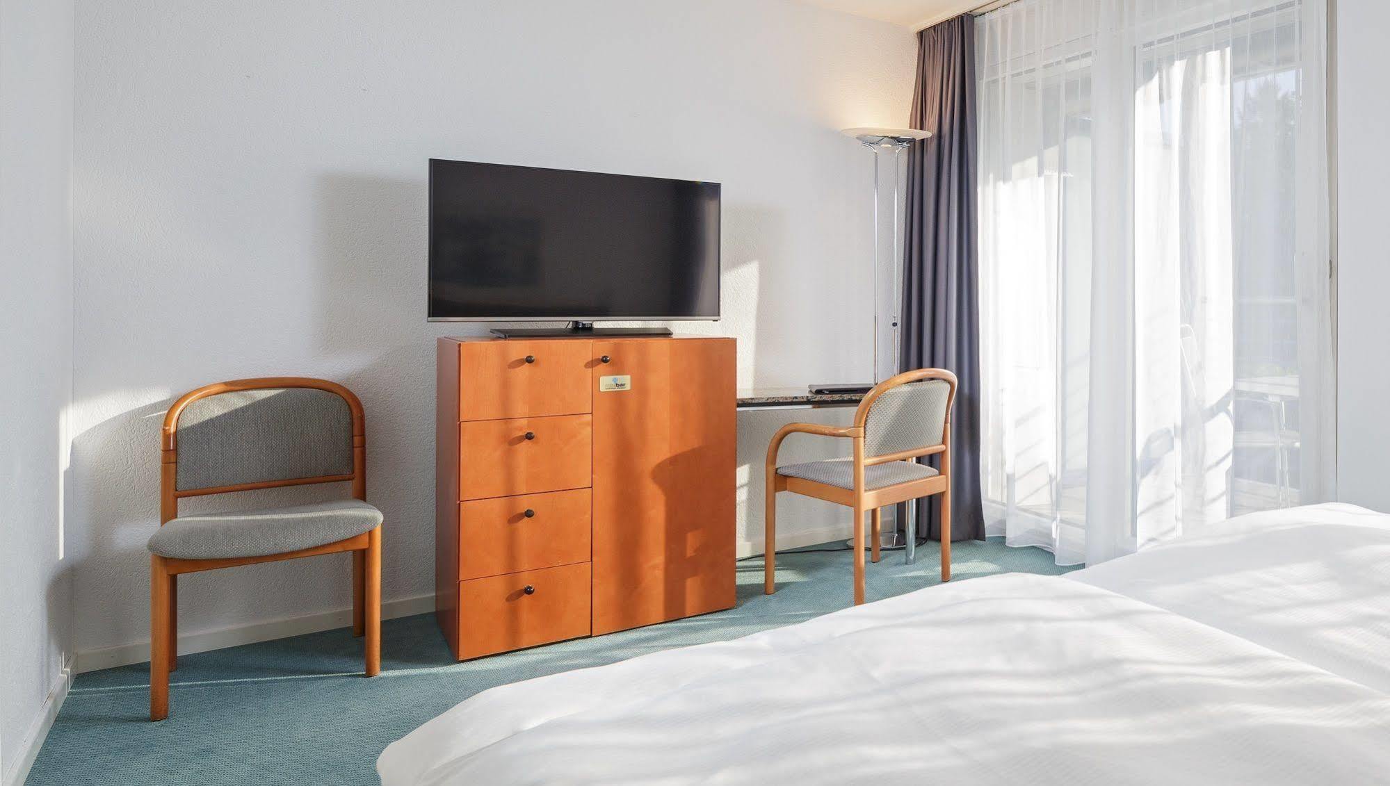 Wellness Hotel Tenedo - Thermalquellen Resort Bad Bad Zurzach Eksteriør billede