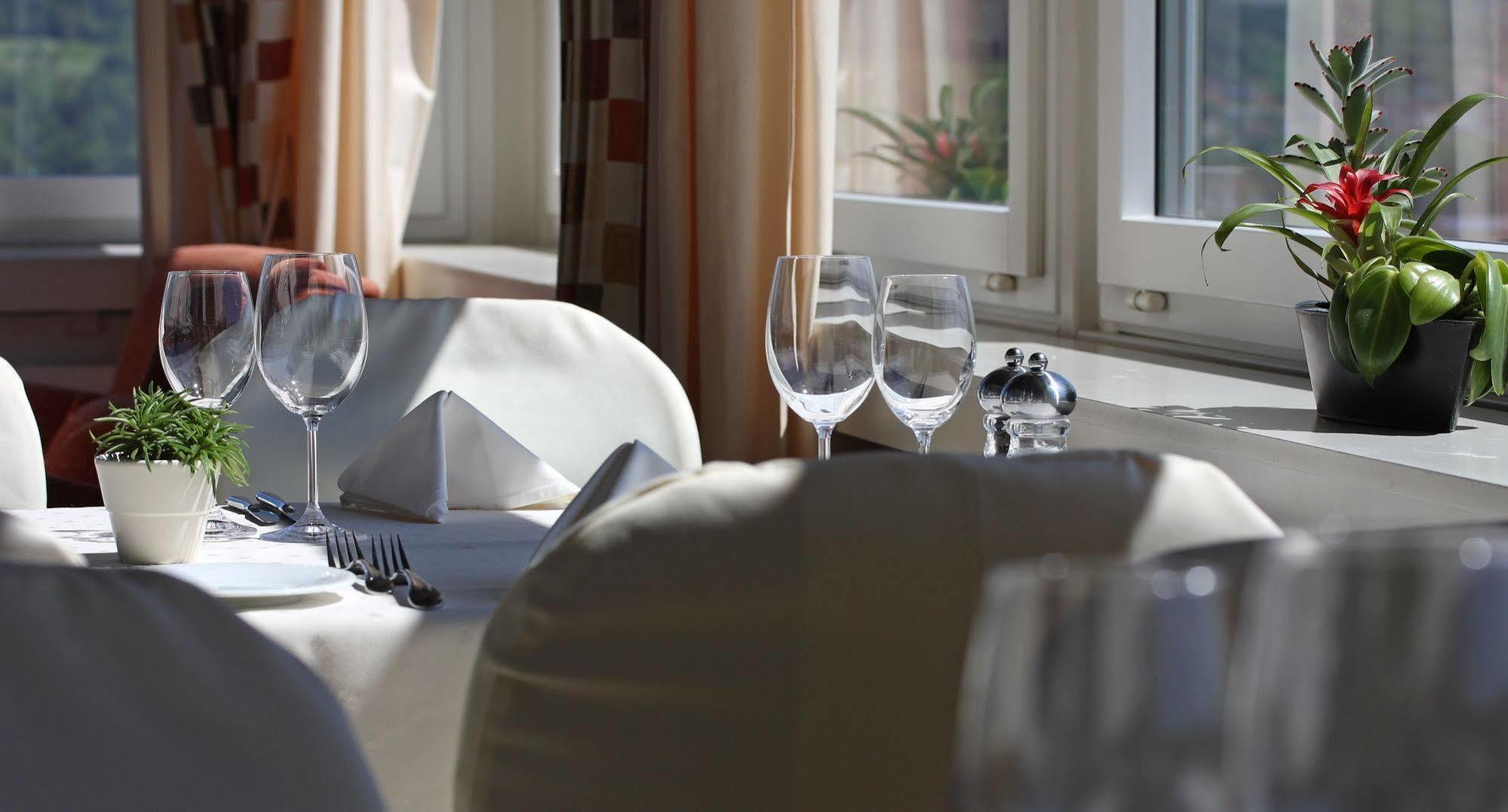 Wellness Hotel Tenedo - Thermalquellen Resort Bad Bad Zurzach Eksteriør billede